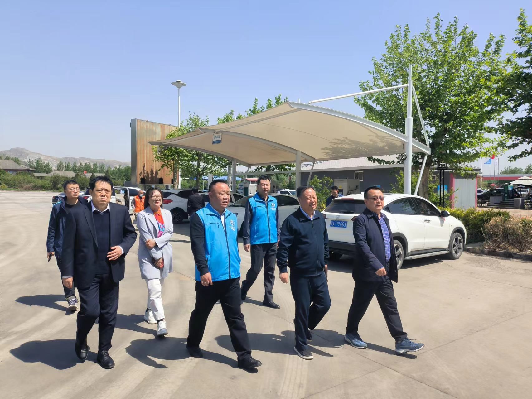 河北交投集团总经理齐树平到京昆沿线服务区督导调研“五一”假期保障工作